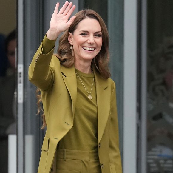 Catherine (Kate) Middleton, princesse de Galles, lors d'une visite à Home-Start à Oxford, le 9 octobre 2025. Home-Start UK se prépare à déployer une formation auprès de son réseau de 9 000 bénévoles sur la base de la série explicative du Centre for Early Childhood de la Royal Foundation.
PA Photo/ Bestimage