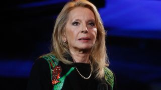 "On pense fort à Véronique Sanson" : Jeanne Cherhal, qui a remplacé la chanteuse au pied levé, prend la parole