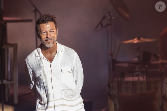 Exclusif - Christophe Maé - Christophe Maé, à l'occasion de sa tournée "Carnet de voyage", en concert au Théâtre de verdure lors du 40ème Festival de Ramatuelle. Le 1er août 2024
Cyril Bruneau / Festival de Ramatuelle / Bestimage
