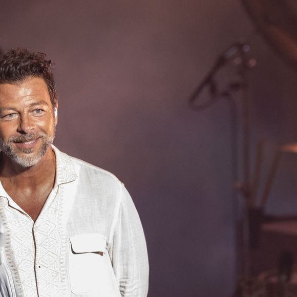 Exclusif - Christophe Maé - Christophe Maé, à l'occasion de sa tournée "Carnet de voyage", en concert au Théâtre de verdure lors du 40ème Festival de Ramatuelle. Le 1er août 2024
Cyril Bruneau / Festival de Ramatuelle / Bestimage