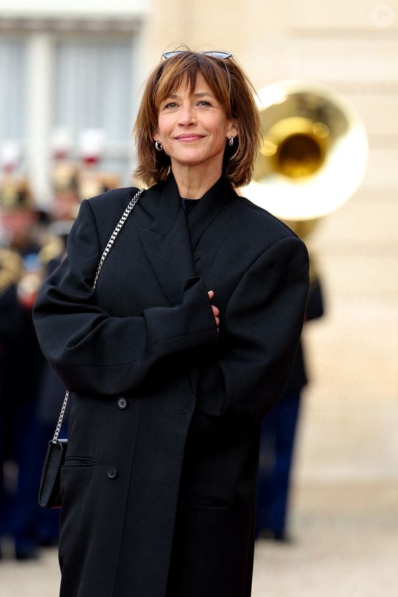 Sophie Marceau - Arrivée des invités au dîner d'Etat en l'honneur du président chinois Xi Jinping et de sa femme la Première Dame Peng Liyuan au palais présidentiel de l'Elysée à Paris, France, le 6 mai 2024. © Cyril Moreau/Bestimage