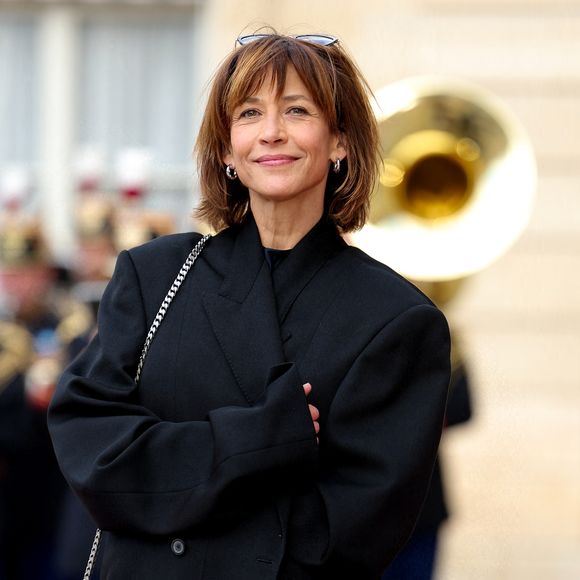Sophie Marceau - Arrivée des invités au dîner d'Etat en l'honneur du président chinois Xi Jinping et de sa femme la Première Dame Peng Liyuan au palais présidentiel de l'Elysée à Paris, France, le 6 mai 2024. © Cyril Moreau/Bestimage
