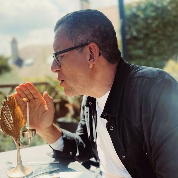 Dany Boon a eu 59 ans cette semaine

Dany Boon a fêté ses 59 ans avec sa nouvelle compagne au restaurant "L'or Q'idée" situé à Pontoise le 26 juin 2025.