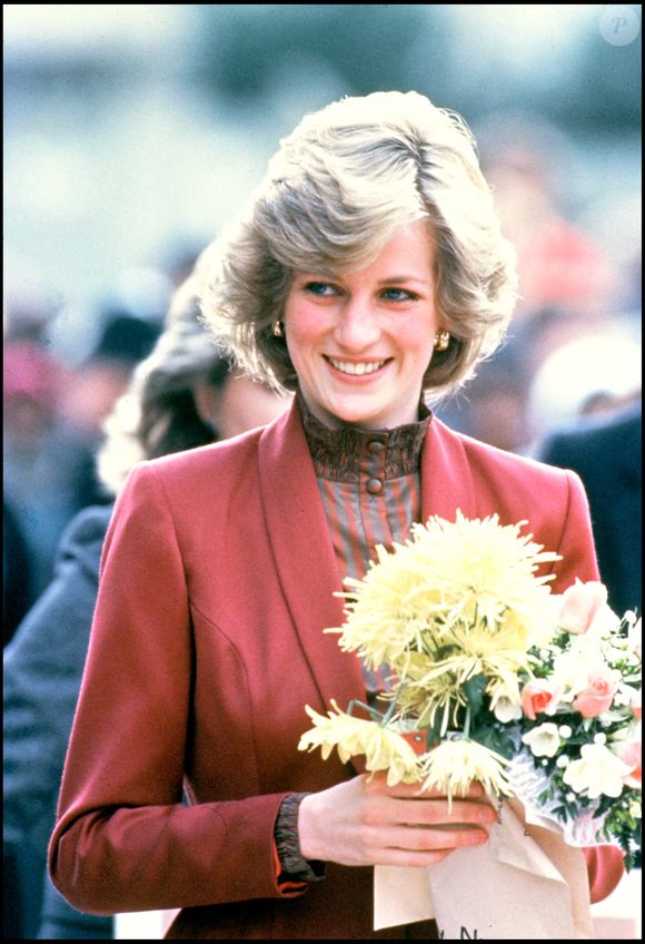 Archives - La princesse Diana à Broadwater Farm, le 4 février 1985 ©ALPHA AGENCY / BESTIMAGE