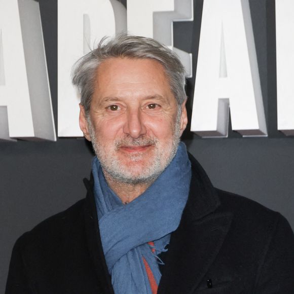 Antoine de Caunes est un visage emblématique du paysage audiovisuel français

Antoine de Caunes - Avant-première du film "Un parfait inconnu" au Grand Rex à Paris. © Coadic Guirec/Bestimage