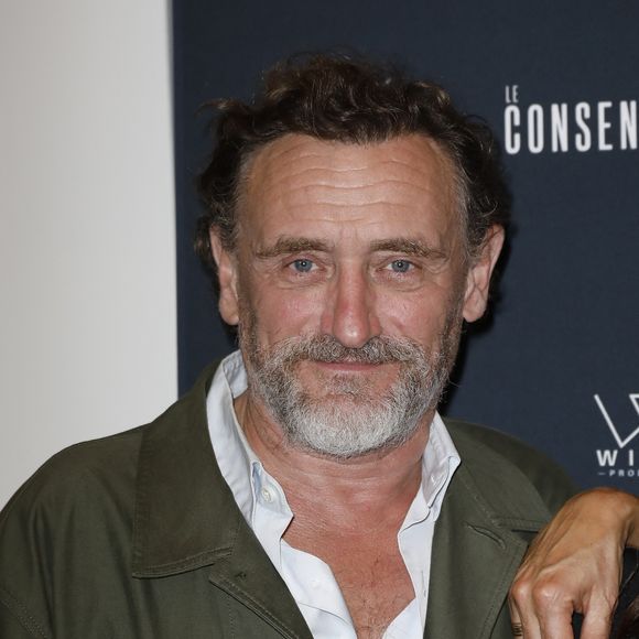 C'est à Montmartre que la tête d'affiche de "Nos jours heureux" a trouvé une maison dans laquelle il se sent pleinement chez lui. 

Jean-Paul Rouve lors de l'avant-première du film "Le Consentement" au cinéma L'Arlequin à Paris le 2 octobre 2023.

© Marc Ausset-Lacroix / Bestimage