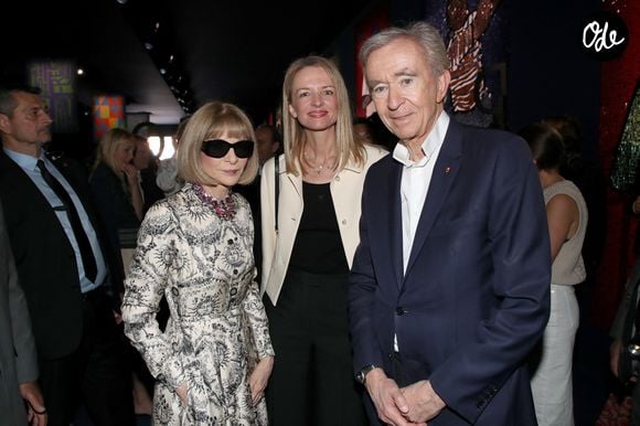 Anna Wintour, Delphine Arnault et Bernard Arnault au Front Row du défilé de mode Christian Dior Haute-Couture automne-hiver 2024/2025 lors de la Fashion Week de Paris, France, le 24 juin 2024. © Bertrand Rindoff/Bestimage