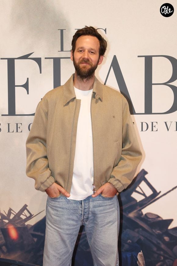 Dans un entretien accordé à La Tribune du Dimanche le 11 octobre, le futur papa se confie sur cette nouvelle étape de sa vie. 

Benjamin Lavernhe - Avant-première du film "Les Misérables" à l'UGC Ciné-Cité de Bordeaux le 4 octobre 2026. © Jean-Marc Lhomer/Bestimage # Preview screening of the film "Les Misérables" at the UGC Ciné-Cité in Bordeaux on October 4, 2026.