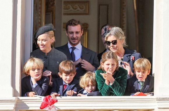 Pierre Casiraghi, la princesse Caroline de Hanovre, Beatrice Borromeo, Francesco Carlo Albert Casiraghi, Stefano Ercole Carlo Casiraghi, Balthazar Casiraghi-Rassam, Andrea Casiraghi, India Casiraghi et Maximilian Casiraghi - La famille princière de Monaco au balcon du palais, à l'occasion de la Fête Nationale de Monaco, le 19 novembre 2024. © Jacovides-Bebert/Bestimage