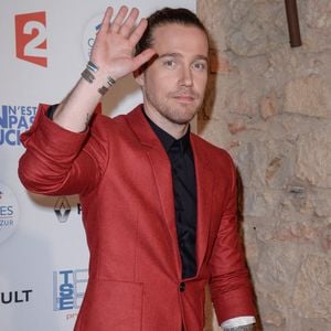 Julien Doré lors du 70e Festival de Cannes à Cannes, le 24 mai 2017. 

Photo : Denis Guignebourg / Bestimage