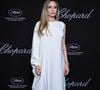 Initialement pensé autour de la mode, le projet s’est progressivement ouvert à d’autres disciplines et met notamment en lumière des artistes et designers internationaux.

Angelina Jolie au photocall du gala Chopard lors du 78ème Festival International du Film de Cannes, au Carlton Beach à Cannes, France, le 17 mai 2025. © Olivier Borde/Bestimage