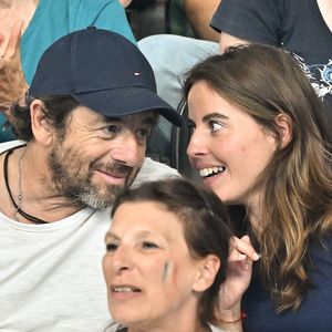 Patrick Bruel et Clémence assistent à la séance de natation du soir lors des Jeux Olympiques Paris 2024 à l'Arena Paris La Défense le 02 août 2024 à Nanterre, France. Photo by Laurent Zabulon/ABACAPRESS.COM