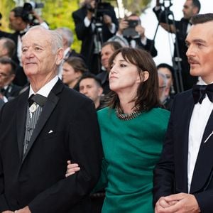 Eva Longoria, Julianne Moore, Carla Bruni et Charlotte Gainsbourg ont également brillé sur les marches.

Riz Ahmed, Bill Murray, Charlotte Gainsbourg, Rupert Friend à la montée des marches du film « The Phoenician Scheme » lors du 78ème Festival International du Film de Cannes, au Palais des Festivals à Cannes. Le 18 mai 2025. © Olivier Borde / Bestimage