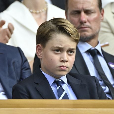 A 12 ans, le prince George, aîné de Kate Middleton et du prince William, fait naître l'inquiétude chez certains : "Il ne faut pas"