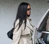 Elle débute invariablement par une assiette de friture : calamars, langoustines et crevettes. Viennent ensuite des spaghettis à la tomate et au basilic. 

Rihanna a été aperçue quittant le restaurant Giorgio Baldi à Santa Monica après un dîner avec A$AP Rocky, Jason Lee et d'autres personnes
Backgrid USA / Bestimage