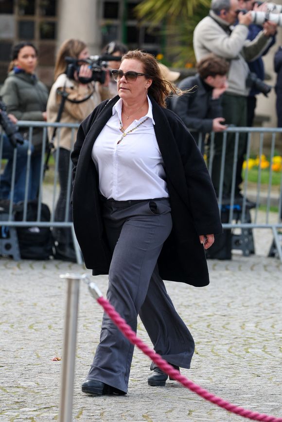Olivia Provost aux arrivées des obsèques d'Emilie Dequenne au cimetière Père Lachaise à Paris, France, le 26 mars 2025. © Dominique Jacovides/Bestimage