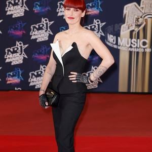 Jennifer Ayache de Superbus
La 27 ème édition des NRJ MUSIC AWARDS au Palais des festivals et des congrès, à Cannes vendredi 31 octobre 2025. © Christophe Aubert via Bestimage