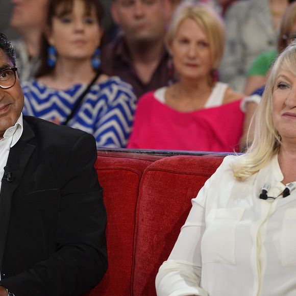 Charlotte de Turckheim et son mari Zaman Hachemi - Enregistrement de l'émission "Vivement Dimanche" à Paris le 13 mai 2015 et qui sera diffusée le 17 Mai 2015. Invité principal Charlotte de Turckheim COADIC GUIREC / BESTIMAGE