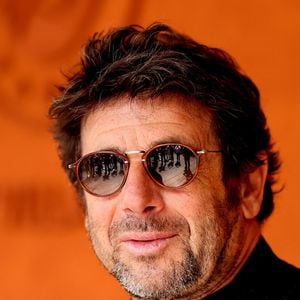 Patrick Bruel au village lors des Internationaux de France de Tennis de Roland Garros 2025, à Paris, France, le 2 Juin 2025. © Jacovides-Moreau/Bestimage
