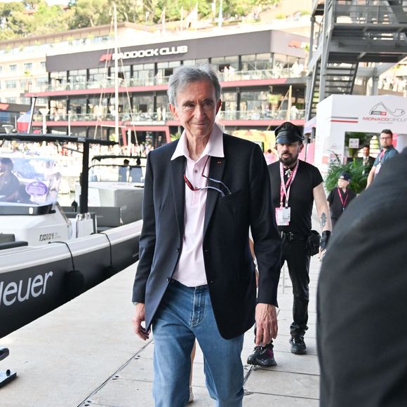 Monaco, Monte-Carlo : IPA85400453 - Monte-Carlo, Grand Prix de Formule 1 de Monaco - Des célébrités assistent aux essais libres du samedi. Sur la photo : Bernard Arnault  © Manuele Mangiarotti/IPA via ZUMA Press/Bestimage
