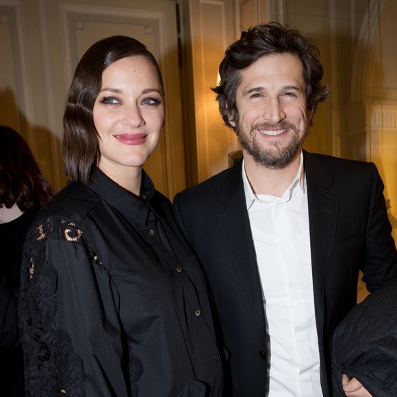 Marion Cotillard enceinte et Guillaume Canet - Dîner à l'hôtel Meurice des Révélations César 2017 à Paris le 16 janvier 2017. Ce sont trente-quatre jeunes talents, qui ont été sélectionnés par le Comité Révélations de l'Académie des Arts et Techniques du Cinéma pour incarner la nouvelle garde du cinéma français et qui posent avec leur parrains et marraines, avant la cérémonie des César qui se tiendra le 24 février prochain. © Cyril Moreau/Bestimage