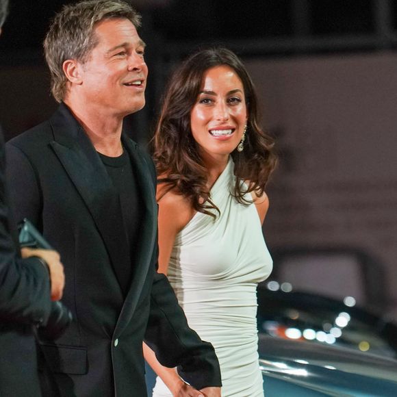 "Non, c’est juste la vie, les relations qui avancent, ce genre de choses…”

Brad Pitt et sa compagne Ines de Ramon à la projection de "Wolfs" lors du 81ème festival international du film de Venise, la Mostra le 1er septembre 2024.

© Lucia Sabatelli / Bestimage