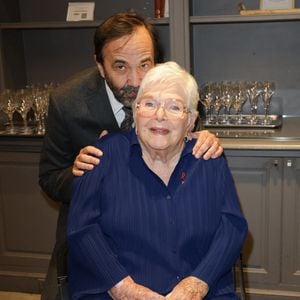 Frédéric Salat-Baroux et Line Renaud - 7ème remise du prix "Fonds de dotation Line Renaud-Loulou Gasté" pour la recherche médicale à la Maison de la Recherche à Paris le 17 novembre 2025. © Coadic Guirec/Bestimage