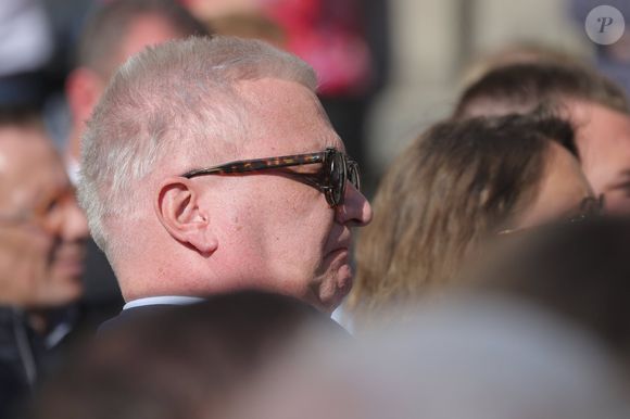 Le prince Laurent de Belgique - 300 personnes réunies pour rendre hommage à Emilie Dequenne dans sa ville de Chièvres (Belgique), le 9 avril 2025, quelques semaines après son décès prématuré, survenu le 16 mars 2025. © Photonews / Bestimage