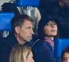 Daniel Riolo et Géraldine Maillet en tribunes du match de Ligue 1 McDonald's opposant le Paris Saint-Germain (PSG) au Racing Club de Strasbourg Alsace (4-2) au Parc des Princes à Paris, France, le 19 octobre 2024. © Cyril Moreau/Bestimage