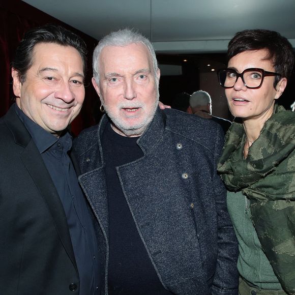 Exclusif - Laurent Gerra avec Bernard Lavilliers et sa femme Sophie Chevallier - Célébrités au spectacle « Laurent Gerra se met à table ! », à savourer au Casino de Paris, à Paris, France, le 04 Janvier 2025. © Bertrand Rindoff/Bestimage