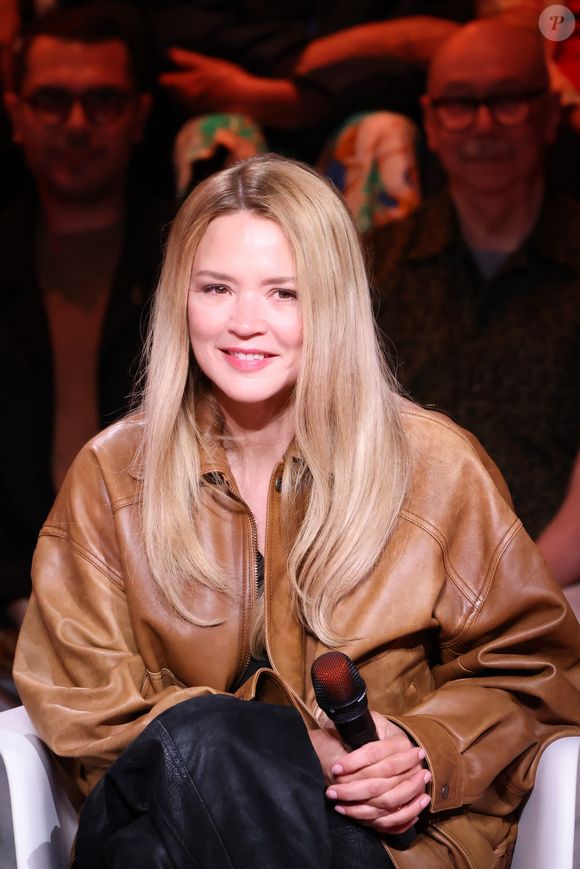 Virginie Efira - Plateau de l'émission "Cannes ce soir" lors du 79ème Festival International du Film de Cannes le 18 mai 2026. Photo par Jack Tribeca / Bestimage