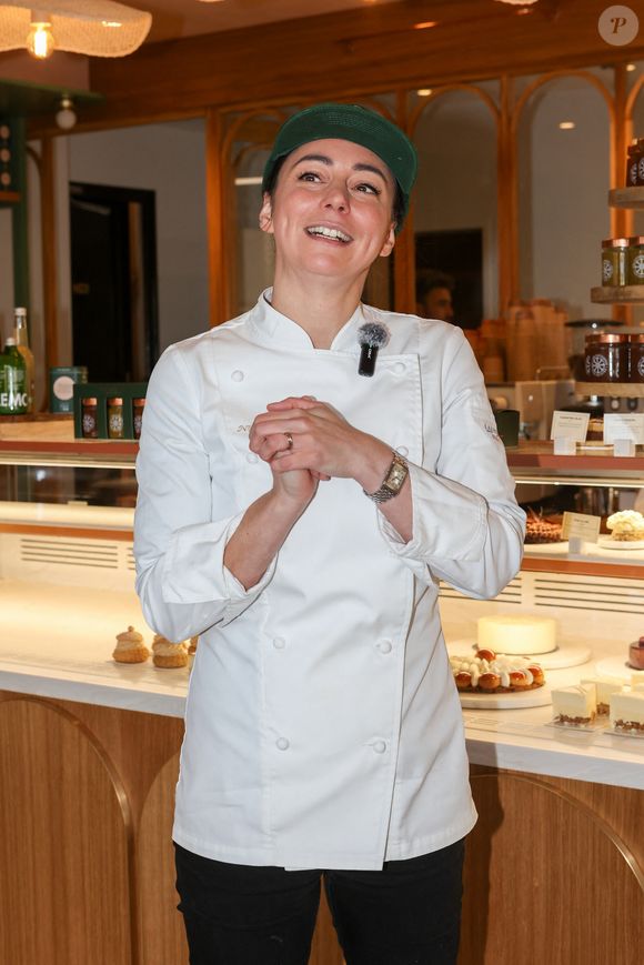La meilleure pâtissière du monde Nina Métayer lors de l’inauguration de sa boulangerie-patisserie "Fournil par Nina" à La Rochelle, France, le 16 novembre 2024. Distinguée Pâtissière Mondiale 2023 par l’Union Internationale des Boulangers Pâtissiers et World’s Best Pastry Chef 2024 par les World’s 50’s Best, Nina Métayer ouvre deux établissements dans sa ville natale, "Le Fournil par Nina" et "Chez Paillat par Nina". © Jean-Marc Lhomer/Bestimage