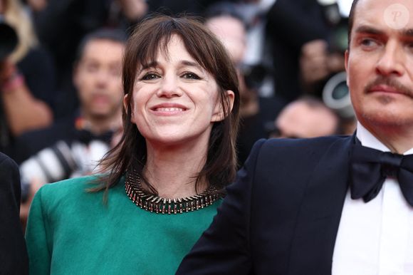 Charlotte Gainsbourg sur le tapis rouge du film The Phoenician Scheme lors du 78ème Festival de Cannes au Palais des Festivals le 18 mai 2025 à Cannes, France. Photo par Jerome Domine/ABACAPRESS.COM