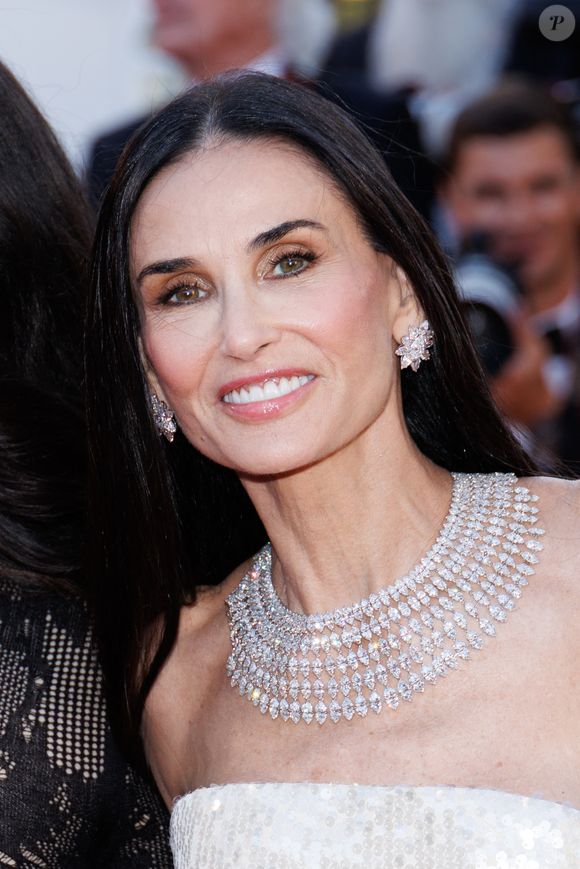 Demi Moore - Montée des marches du film " La vénus électrique " pour la cérémonie d'ouverture du 79ème Festival International du Film de Cannes, le 12 mai 2026. © Jacovides-Moreau /Bestimage