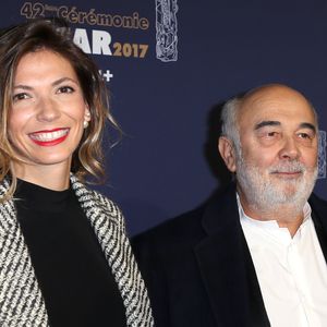 Gérard Jugnot et sa femme Patricia Campi - Photocall de la 42ème cérémonie des Cesar à la salle Pleyel à Paris, le 24 février 2017.

© Dominique Jacovides - Olivier Borde / Bestimage