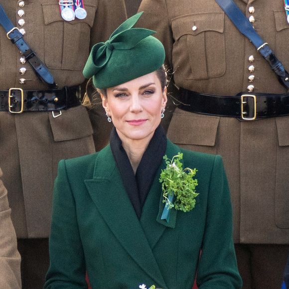 Kate Middleton assiste au défilé de la Saint-Patrick des Irish Guards à la caserne de Mons, Aldershot.

Photo : Backgrid UK/ Bestimage