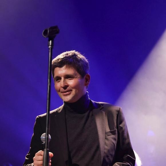 Enrico Macias et Thomas Sotto - Concert d'Enrico Macias pour sa tournée La Fête Continue ! dans la salle de spectacle Le Dôme de Paris - Palais des Sports à Paris, France, le 15 mars 2025. © Jack Tribeca/Bestimage