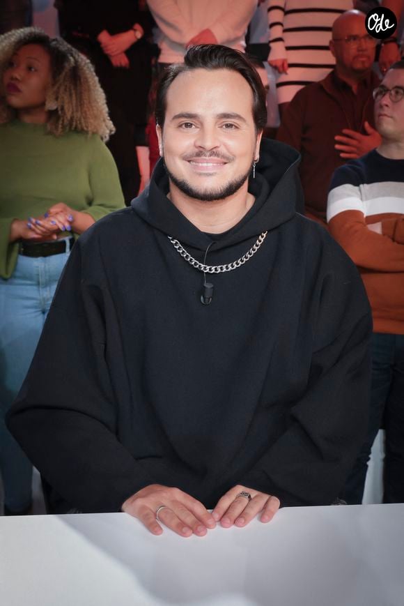 Le chorégraphe Yanis Marshall lors de l'enregistrement de l'émission "TPMP" ("Touche Pas à Mon Poste"), présentée par C. Hanouna et diffusée en direct sur C8 le 26 janvier.

© Jack Tribeca / Bestimage