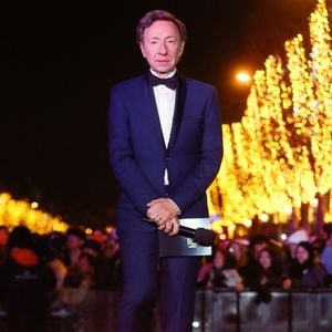 "J'ai été trahi en amitié. J'ai vécu de choses pas drôles cette année, mais j'ai la chance d'être bien entouré, d'être heureux en amour, ce qui aide quand même, et de faire des choses qui me passionnent toujours autant", a-t-il confié

Stéphane Bern lors de l’émission "La grande soirée du 31 décembre de Paris" diffusée sur France 2 sur les Champs-Elysées à Paris, France, le 31 décembre 2024.  © Clovis-Tribeca/Bestimage