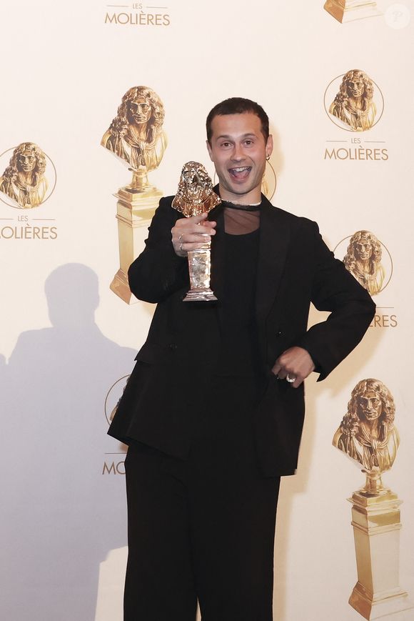 Lancelot Cherer (Molière de la Révélation masculine pour "Fin, Fin et Fin") - Photocall des lauréats de la 37ème Nuit des Molières aux Folies Bergère à Paris le 4 mai 2026.

© Jack Tribeca / Bestimage