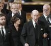 Le duc de Kent, affaibli, a été aidé par sa fille Lady Helen et son petit-fils Lord Downpatrick.

Le duc de Kent (Le prince Edward, duc de Kent) arrive à la cathédrale Westminster, dans le centre de Londres, pour assister à la messe de requiem célébrée en l'honneur de la duchesse de Kent. 16 septembre 2025. © PA Photo/ Bestimage.