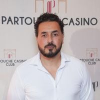 Moundir tente une nouvelle expérience professionnelle, avec l'appui d'autres personnalités : "Une grande première pour moi"