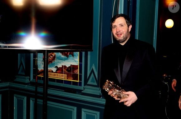 Karim Leklou (César du meilleur acteur pour "le roman de Jim") - Photocall des lauréats (pressroom) de la 50ème cérémonie des César à l'Olympia à Paris le 28 février 2025

© Dominique Jacovides / Olivier Borde / Bestimage