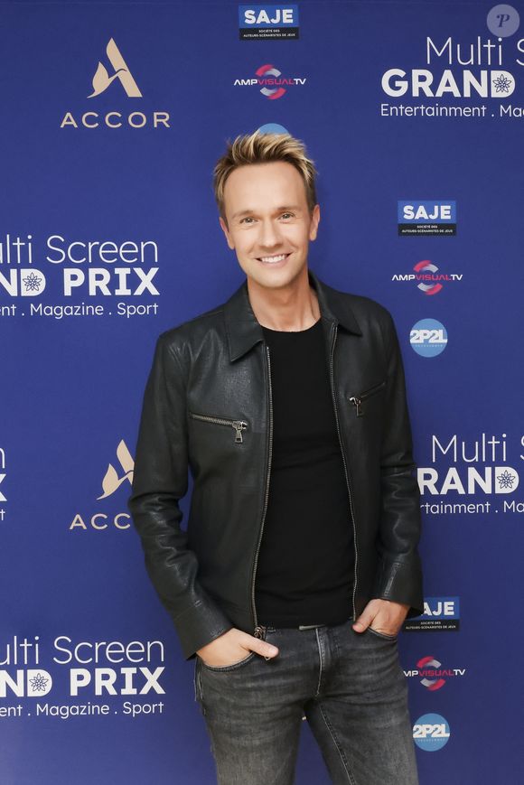 Pour se ressourcer, l'animateur a choisi une destination située à plus de 5000km de la France

Exclusif - Cyril Feraud - Première édition du Multi Screen Grand Prix à Paris le 12 juin 2025 - © Jack Tribeca / Bestimage