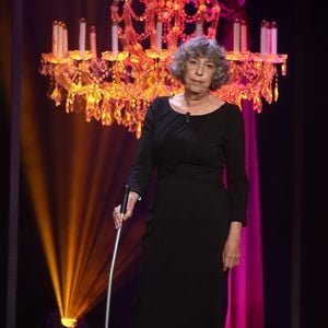 Exclusif - Anémone - Spectacle "Elles se croient toutes Joly" en hommage à Sylvie Joly, mis en scène par Pierre Palmade, au théâtre de Paris dans le 9ème arrondissement à Paris, le 26 octobre 2015, qui sera diffusé le 15 janvier 2016 sur France 3. Les comédiennes et humoristes Anémone, Anne-Elisabeth Blateau, Carole Bouquet, Catherine Hiegel, Valérie Karsenti, Michèle Laroque, Valérie Lemercier, Valérie Mairesse, Claire Nadeau, Muriel Robin, Mathilde Vitry et le comédien Alex Lutz ont interprété les sketches les plus célèbres de Sylvie Joly au cours  d'une soirée de gala au profit de l'association "France Parkinson".
© Dominique Jacovides - Romuald Meigneux / Bestimage