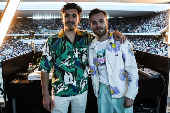 Arnaud Bonet, Pierre Della Monica - Les célébrités en tribune lors des internationaux de France de Roland Garros à Paris le 23 mai 2022. Zuma Press / Bestimage