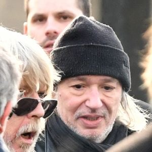 Il annonce une soirée consacrée à ses 50 ans de carrière.

Le chanteur Renaud - Obsèques de Thierry Séchan (frère du chanteur Renaud) au cimetière du Montparnasse à Paris le 16 janvier 2019.
Bestimage