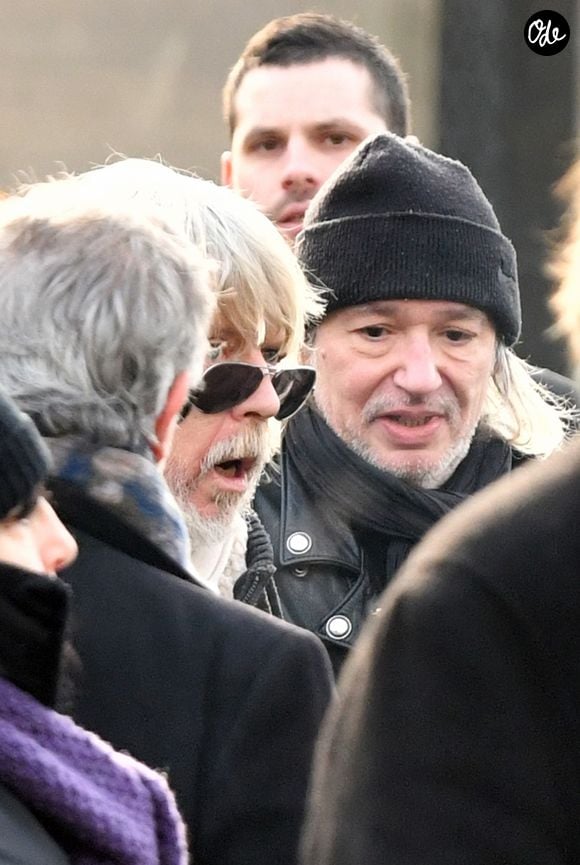 Il annonce une soirée consacrée à ses 50 ans de carrière.

Le chanteur Renaud - Obsèques de Thierry Séchan (frère du chanteur Renaud) au cimetière du Montparnasse à Paris le 16 janvier 2019.
Bestimage