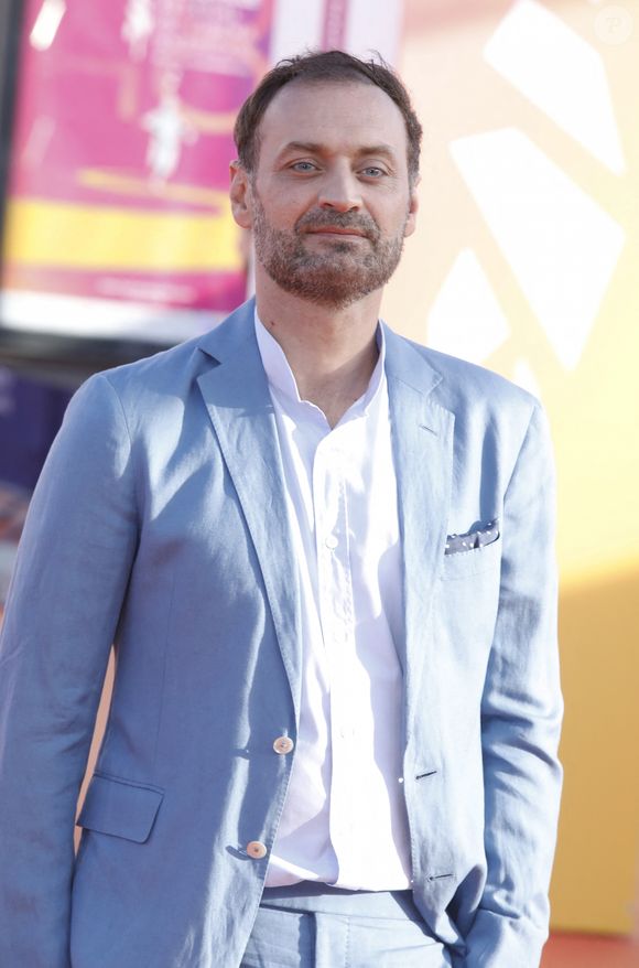 C'est ce qu'a récemment indiqué son célèbre compagnon

Augustin Trapenard - Arrivées à la cérémonie de clôture de la 48ème édition du festival du film américain de Deauville le 10 septembre 2022. © Denis Guignebourg / Bestimage