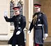 Cette tradition fait passer les biens et titres au fils aîné, même en présence d’une sœur aînée, ce qui suscite parfois des controverses.
Les princes Harry et William arrivent à la chapelle St. George au château de Windsor - Mariage du prince Harry et de Meghan Markle au château de Windsor, Royaume Uni, le 19 mai 2018. Agence / Bestimage